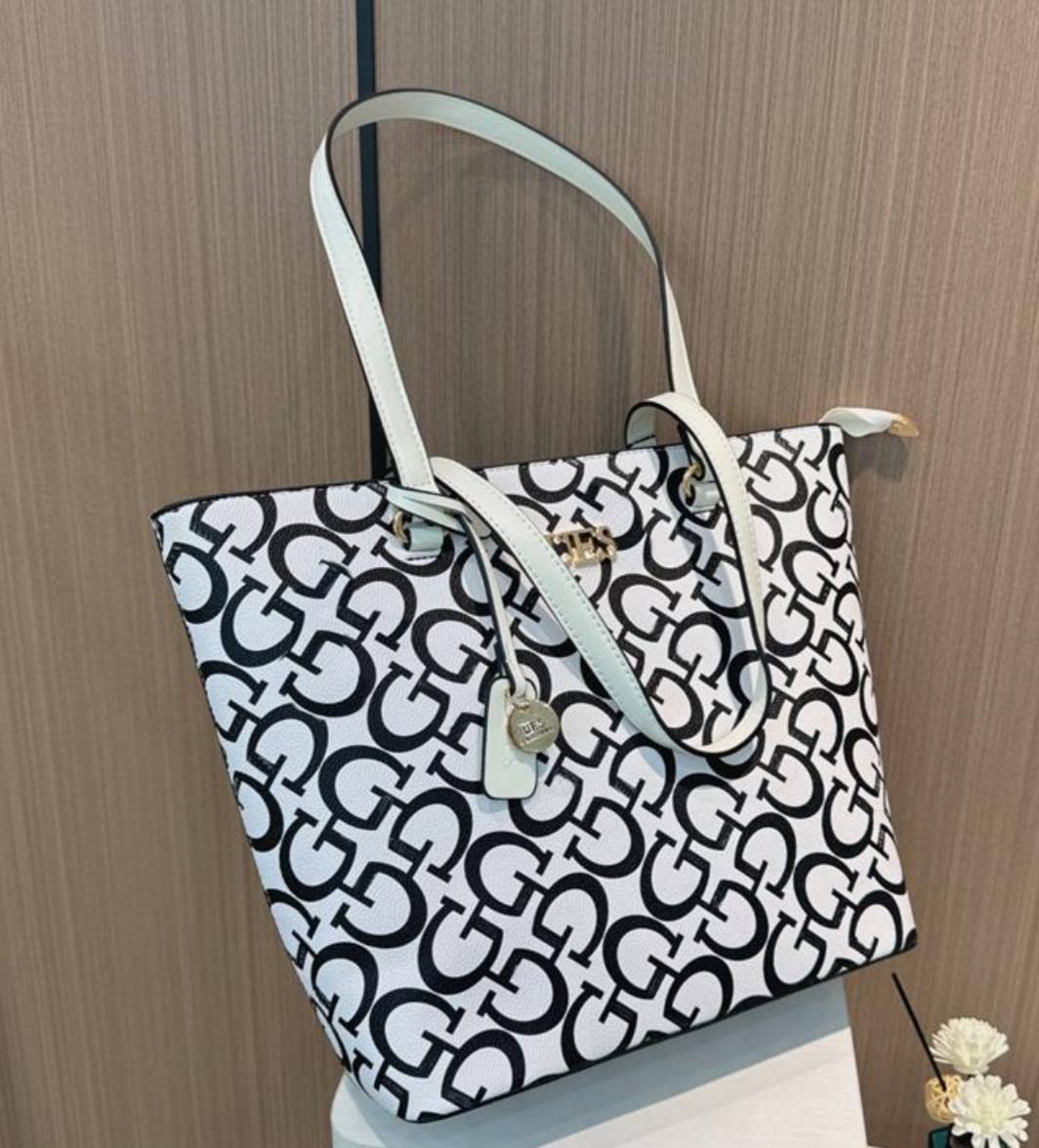 Bolso Guess ✨💫 23€ ✨