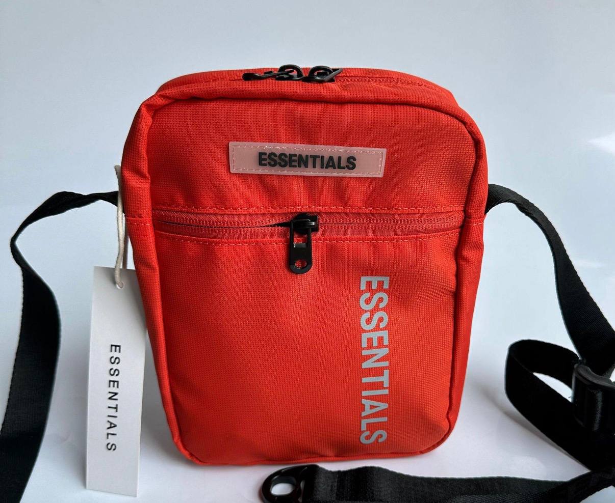 RIÑONERA ESSENTIALS —-> 16€ ✨