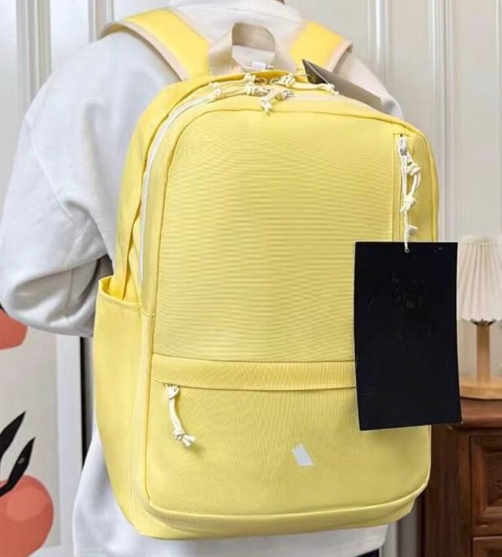 Mochila adidxs en varios colores ✨