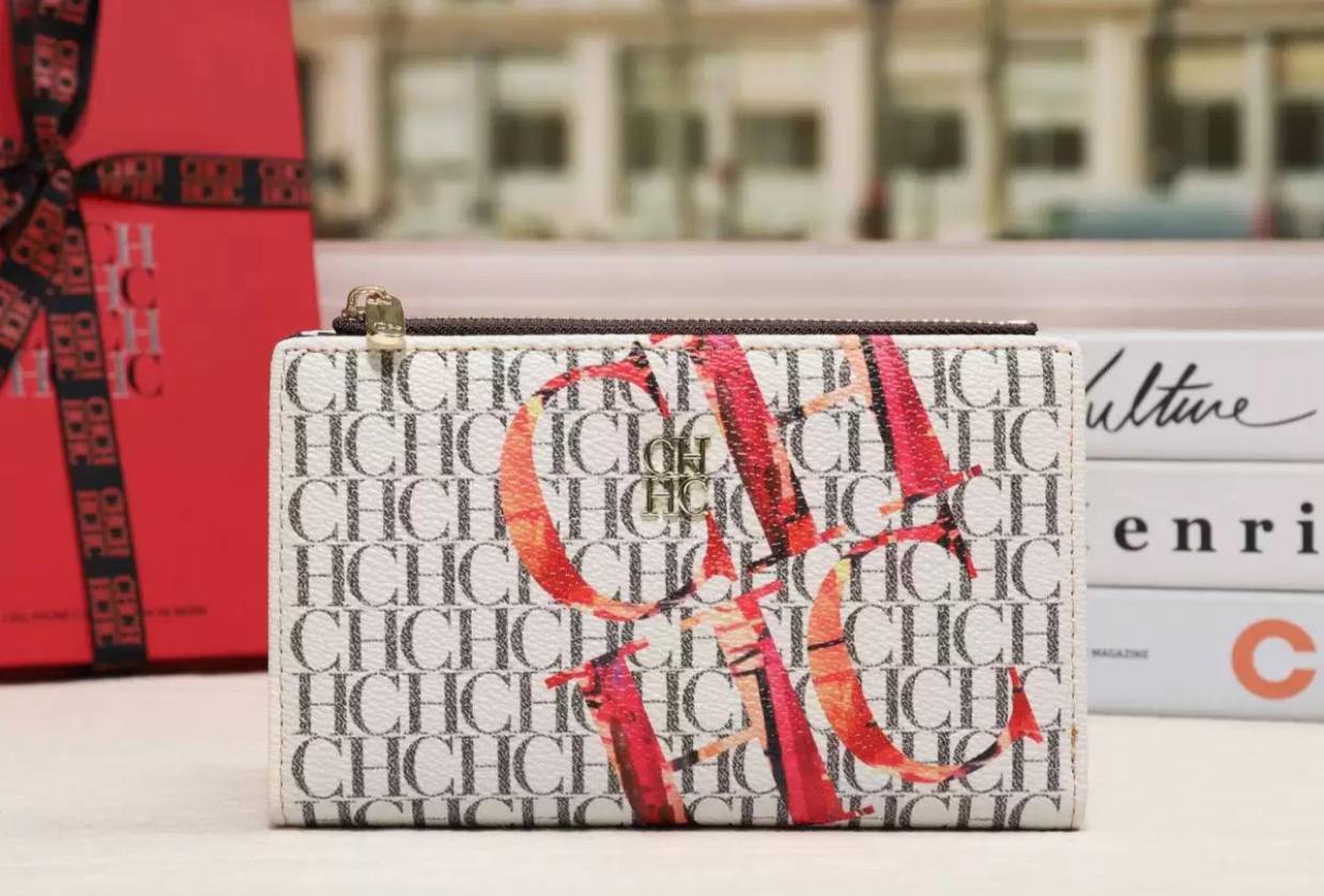 Cartera CAROLINA HERRERA ✨💫. 13€ ✨