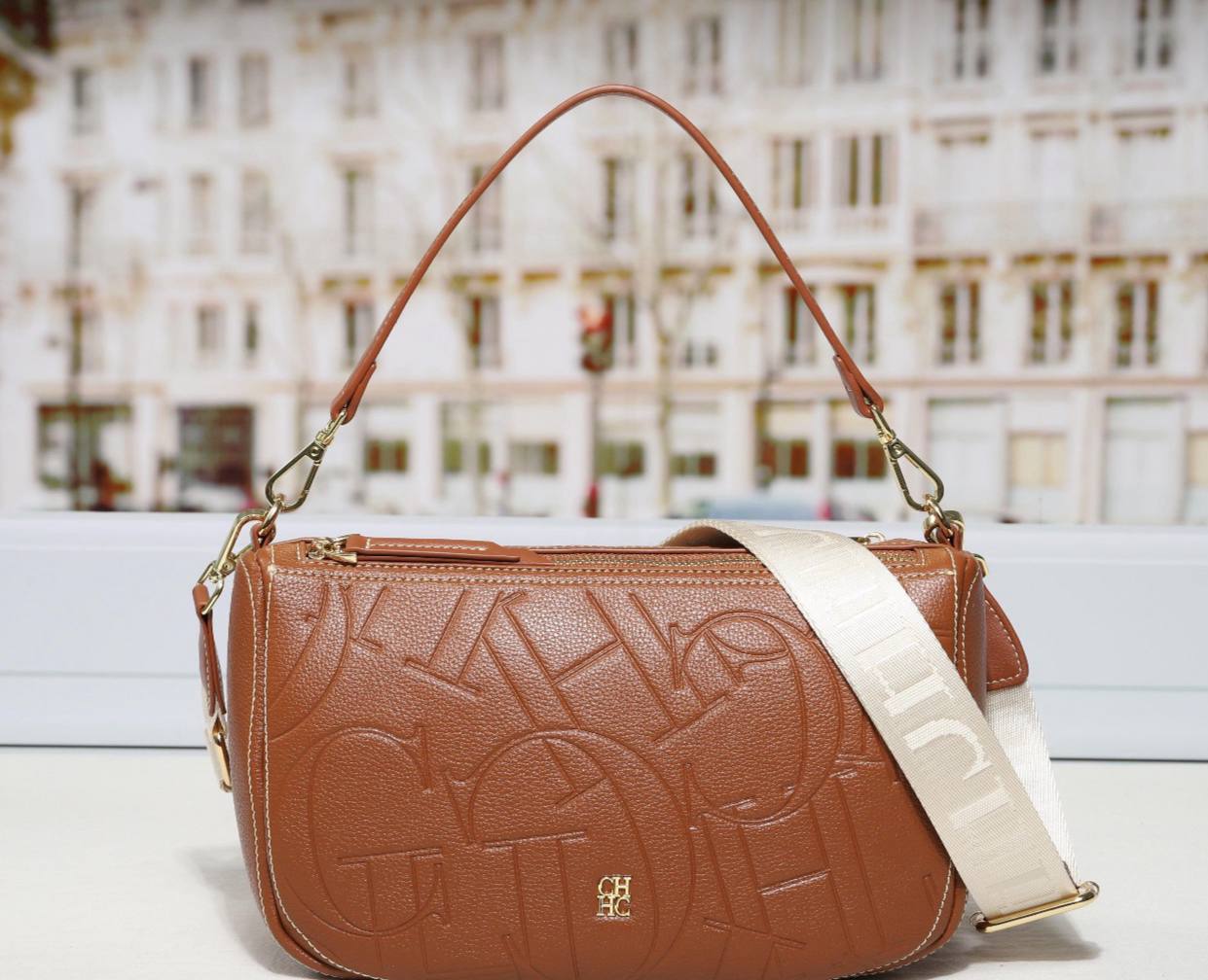 Bolso CAROLINA HERRERA ✨💫 32€ ✨