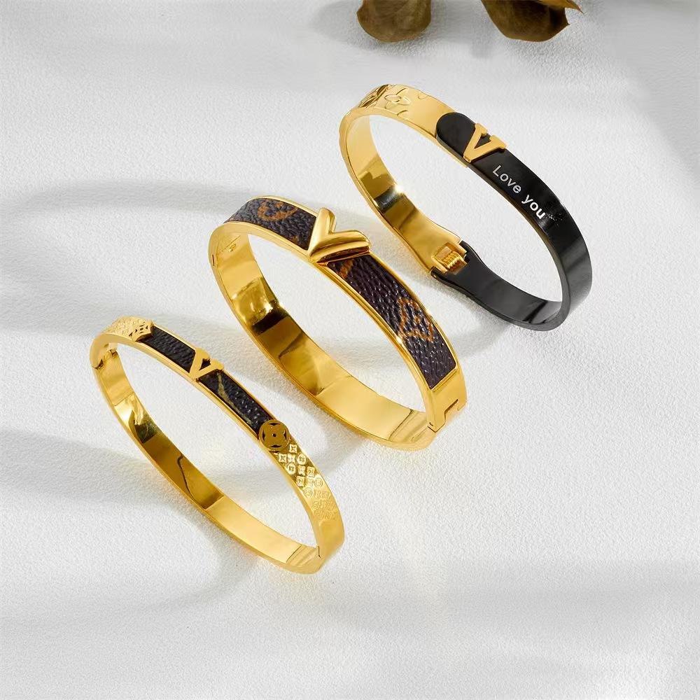 Chic Pulsera LV Acero Titanio ✨💫 3€ ✨