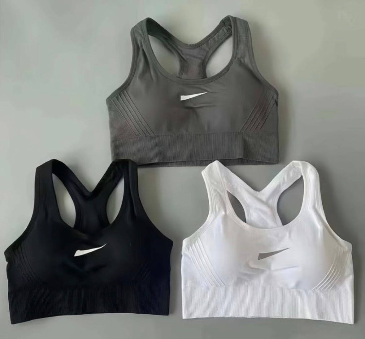 Top deporte Nike ✨