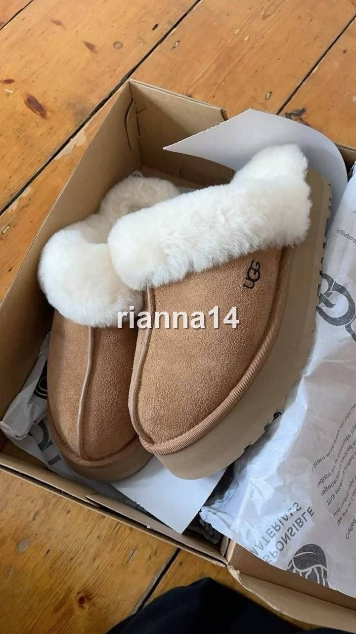 Ugg Slipper ✨