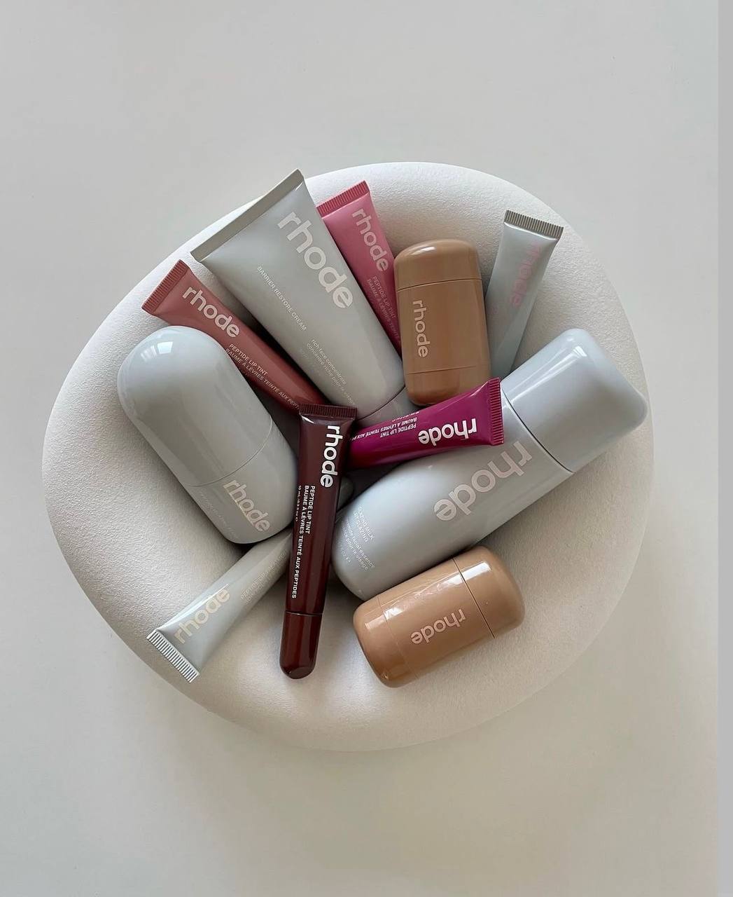 Listado maquillaje rhode ⭐ ✨