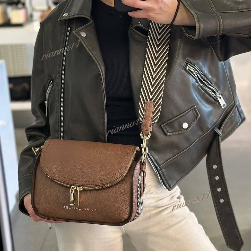 Marc Jacobs Bolso https://c.onlyaff.app/d8J3bk