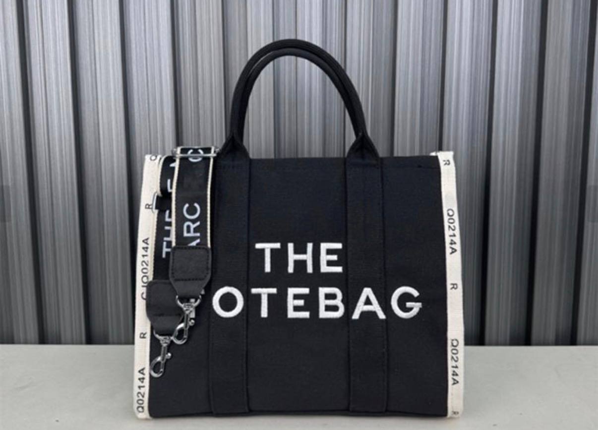 The Tote Bag de Marc Jacxbs ✨