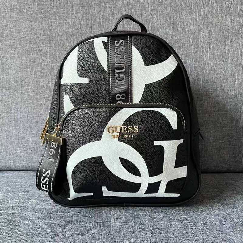 Mochila Guess ✨💫. 26€ ✨