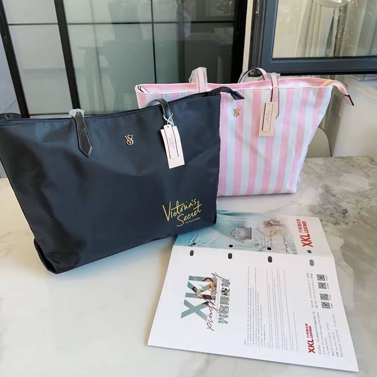 Bolso Victoria Secret ✨💫. 30€ ✨