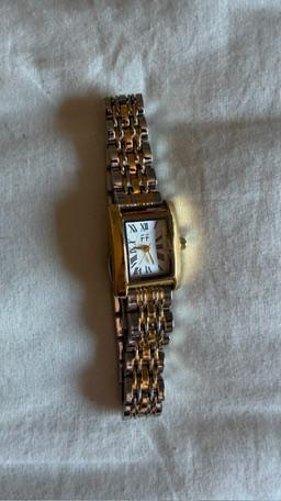 reloj FF dorado y plateado ✨