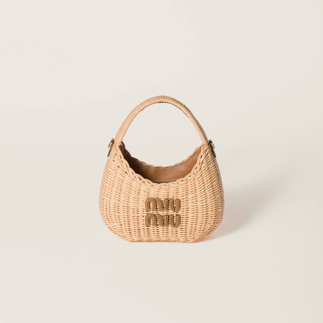 Bolso Miu Miu mimbre📍📍
