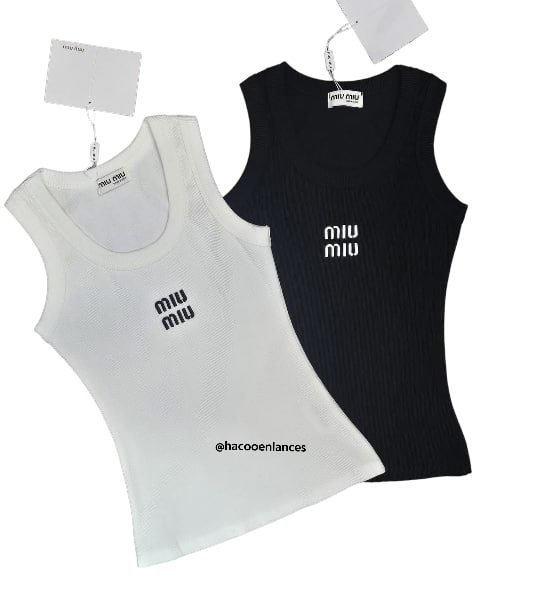 Camiseta Tirantes Miu Miu  (9€💰)(3 colores🌈):